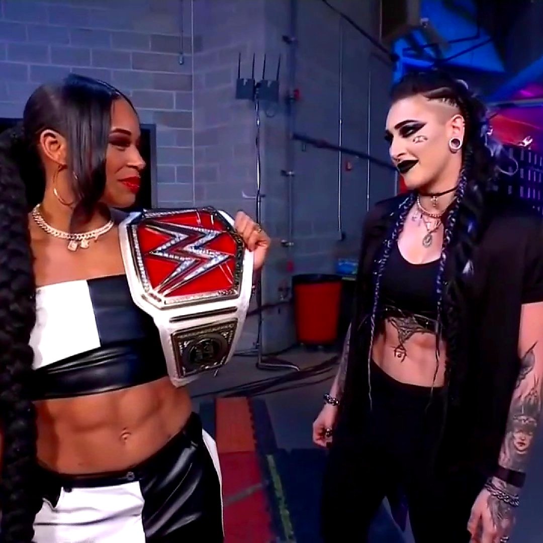 SMASH OR PASS WWE FEMALES OF ALL TIME