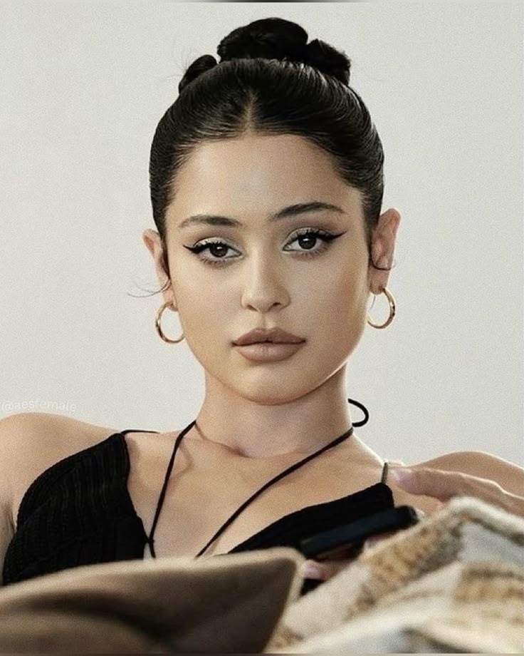 Alexa Demie