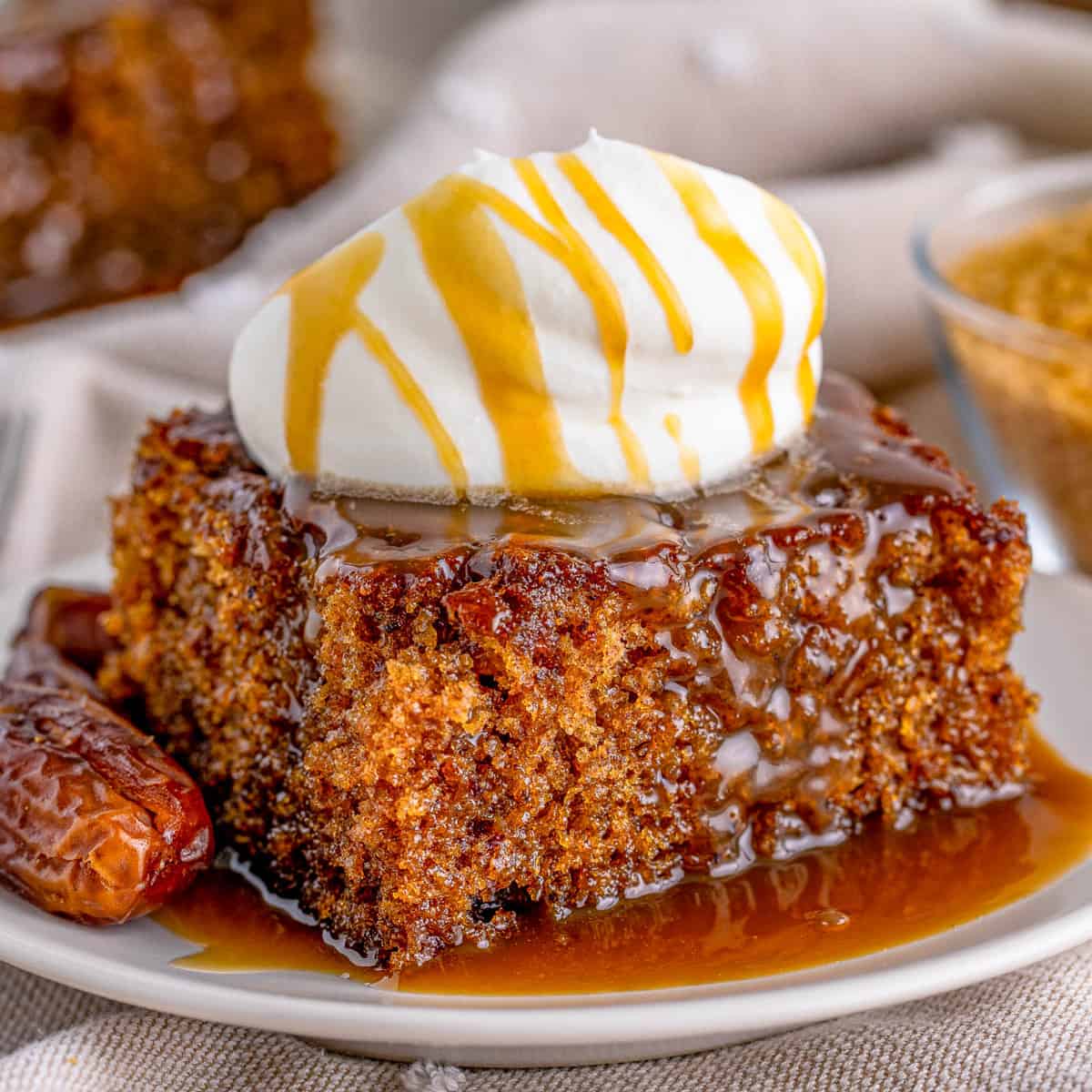 STICKY TOFFEE PUDDING