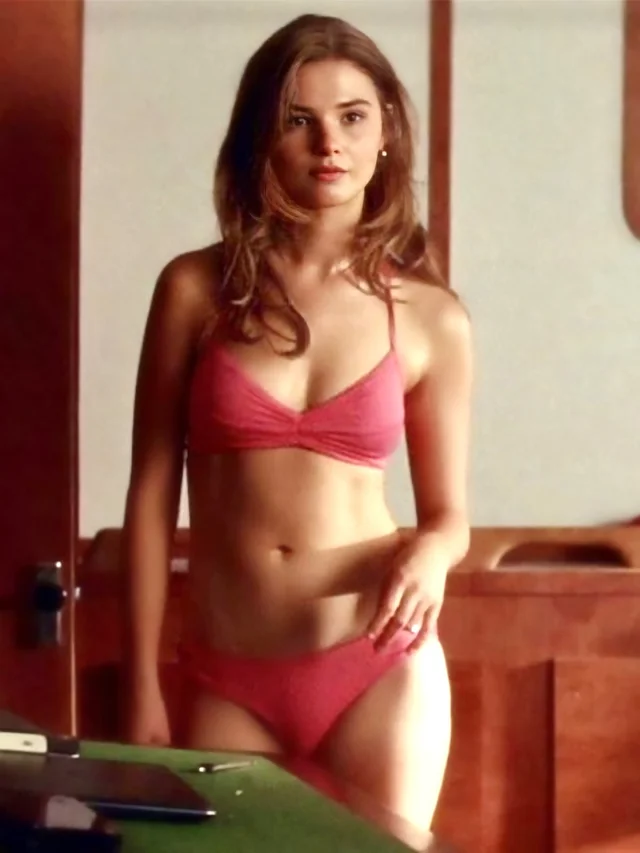Stefanie Scott